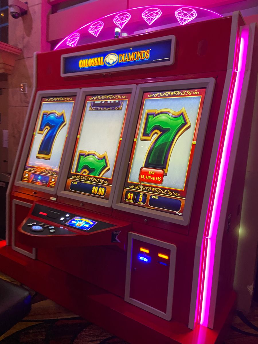 SpicyCasinos کیسینو میں سلاٹ کھیلنا شروع کریں۔